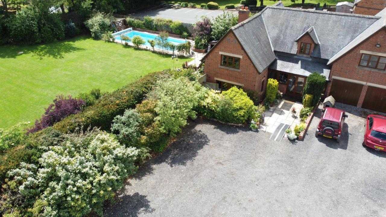 Castle Farmhouse Bed And Breakfast Glenfield Экстерьер фото