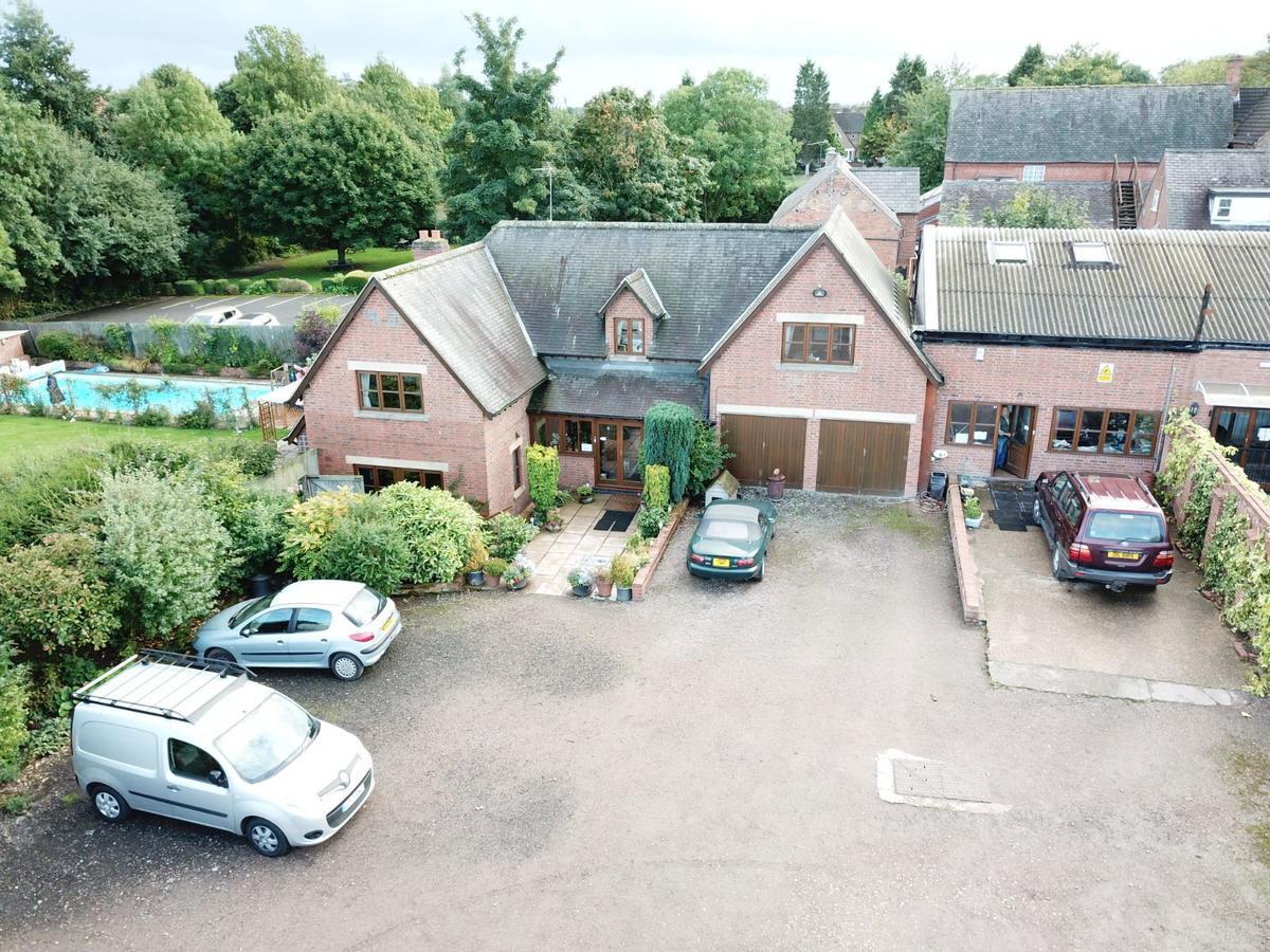 Castle Farmhouse Bed And Breakfast Glenfield Экстерьер фото